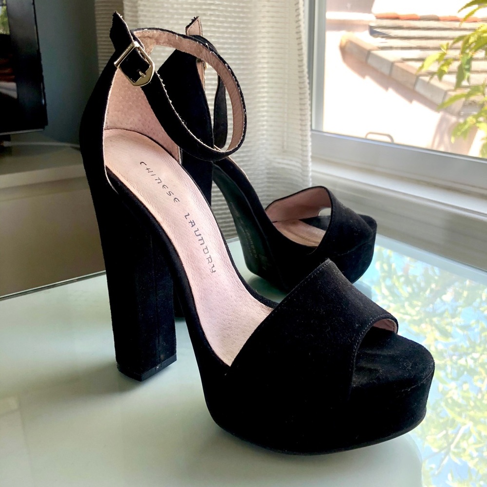 Chinese Laundry Black Suede Heels